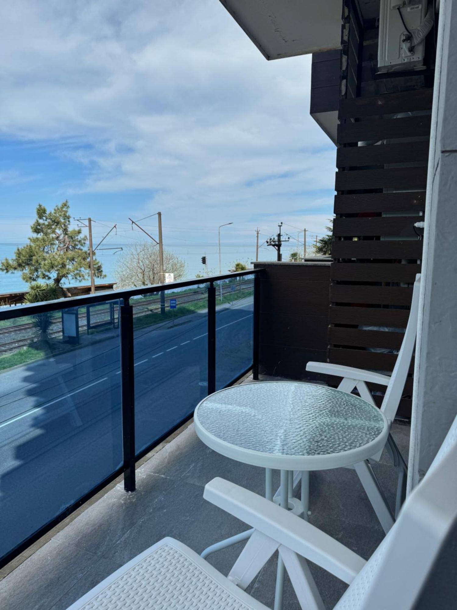 New Apartment With Sea View Махинджаури Экстерьер фото